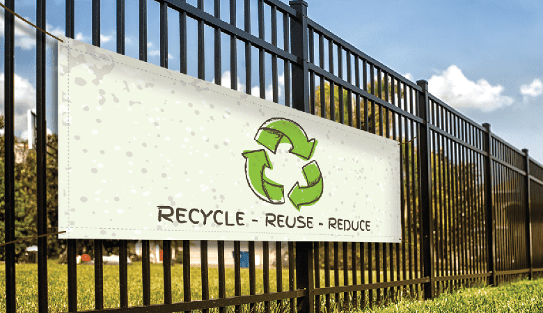 hanging_vinyl_banner_on_fence_1658848047497